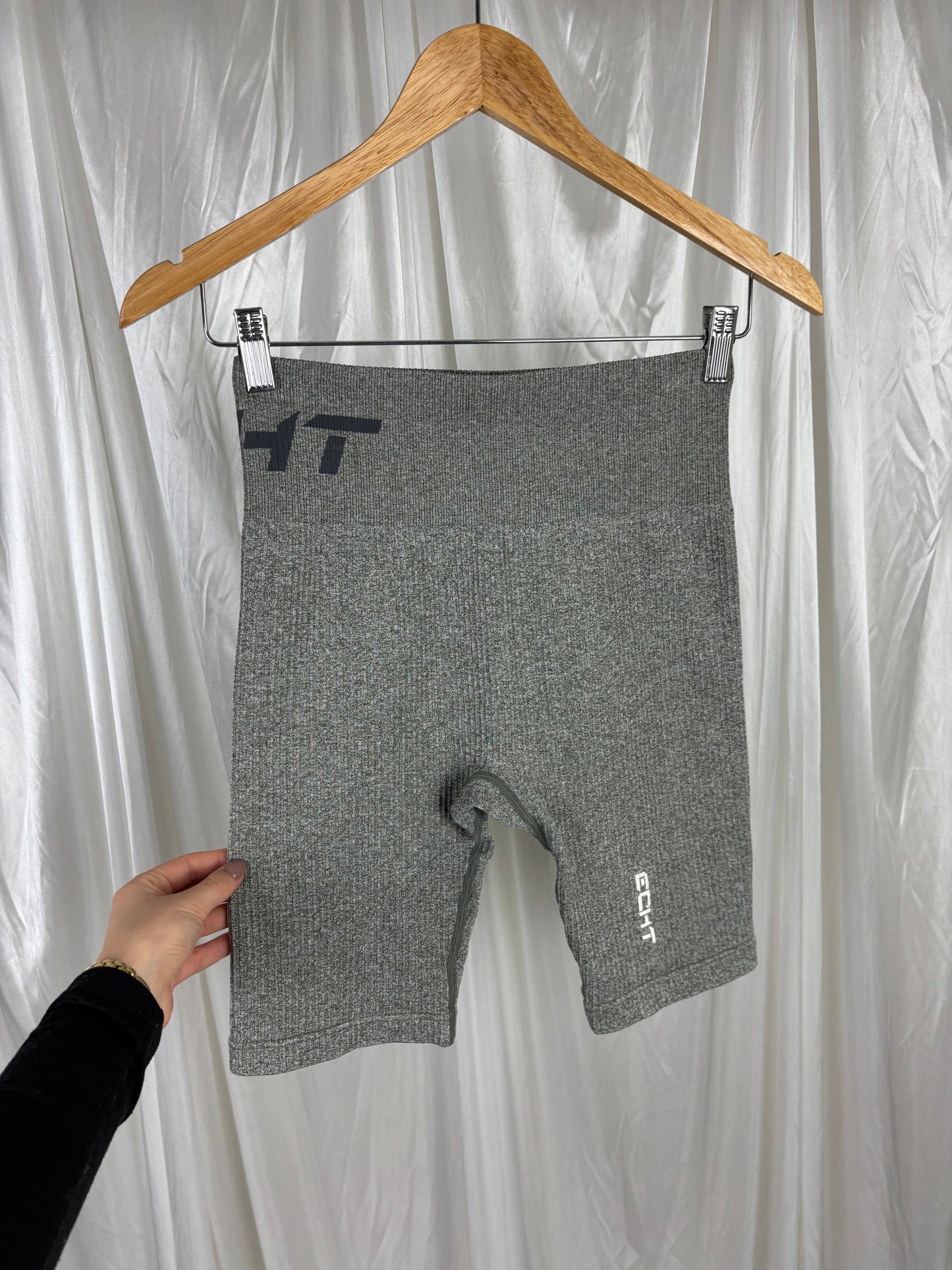 Echt Arise Comfort Ribbed Shorts - M
