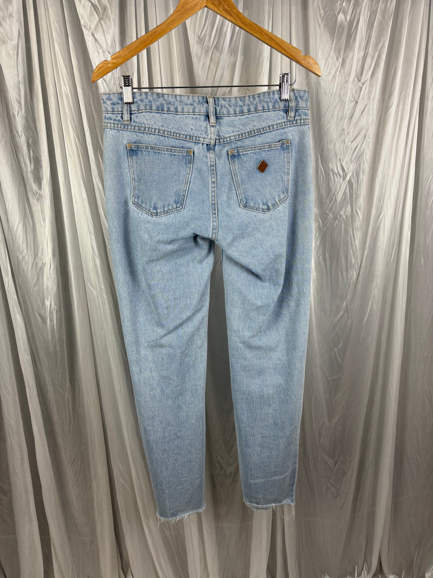 Abrand Low Rise Jeans - 10