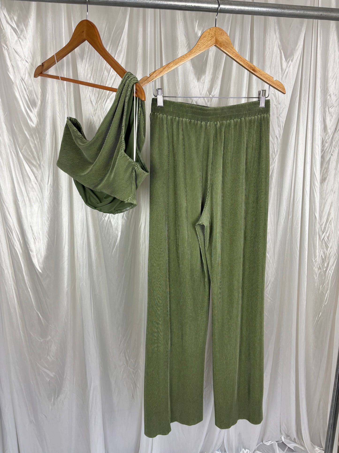 Beginning Boutique Green Set - 10/12