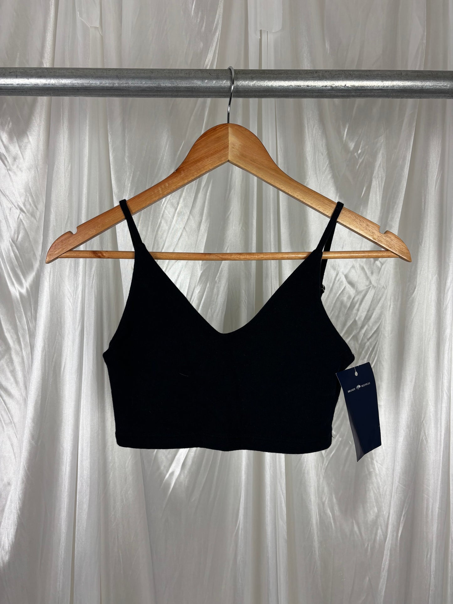 Brandy Melville Black Sleeveless Crop Top - 6/8