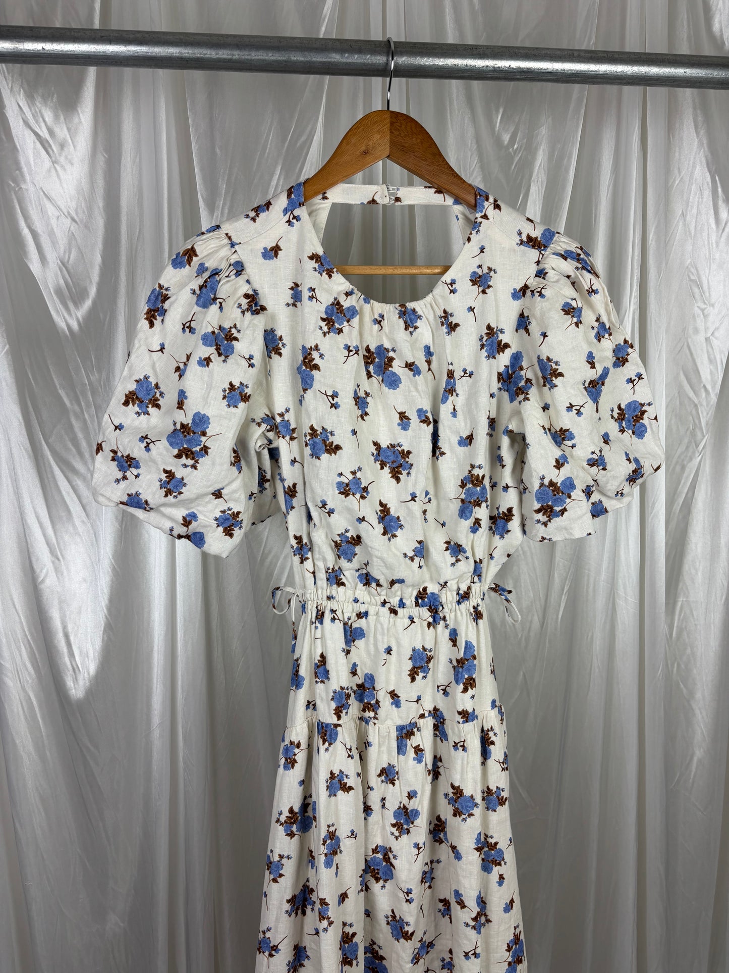 Aere Floral Open Back Dress - 10