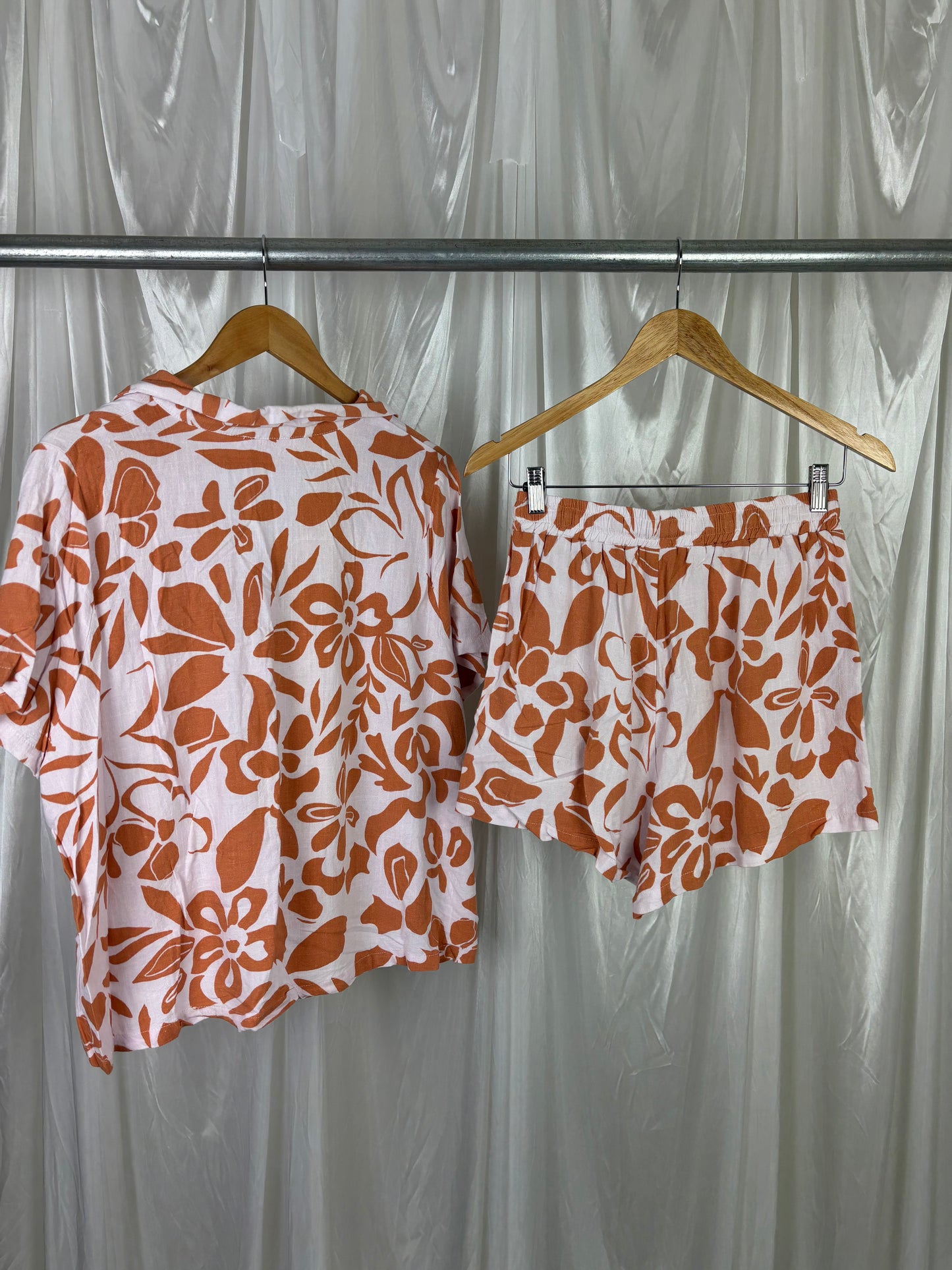 Eclect Floral Matching Set - 8