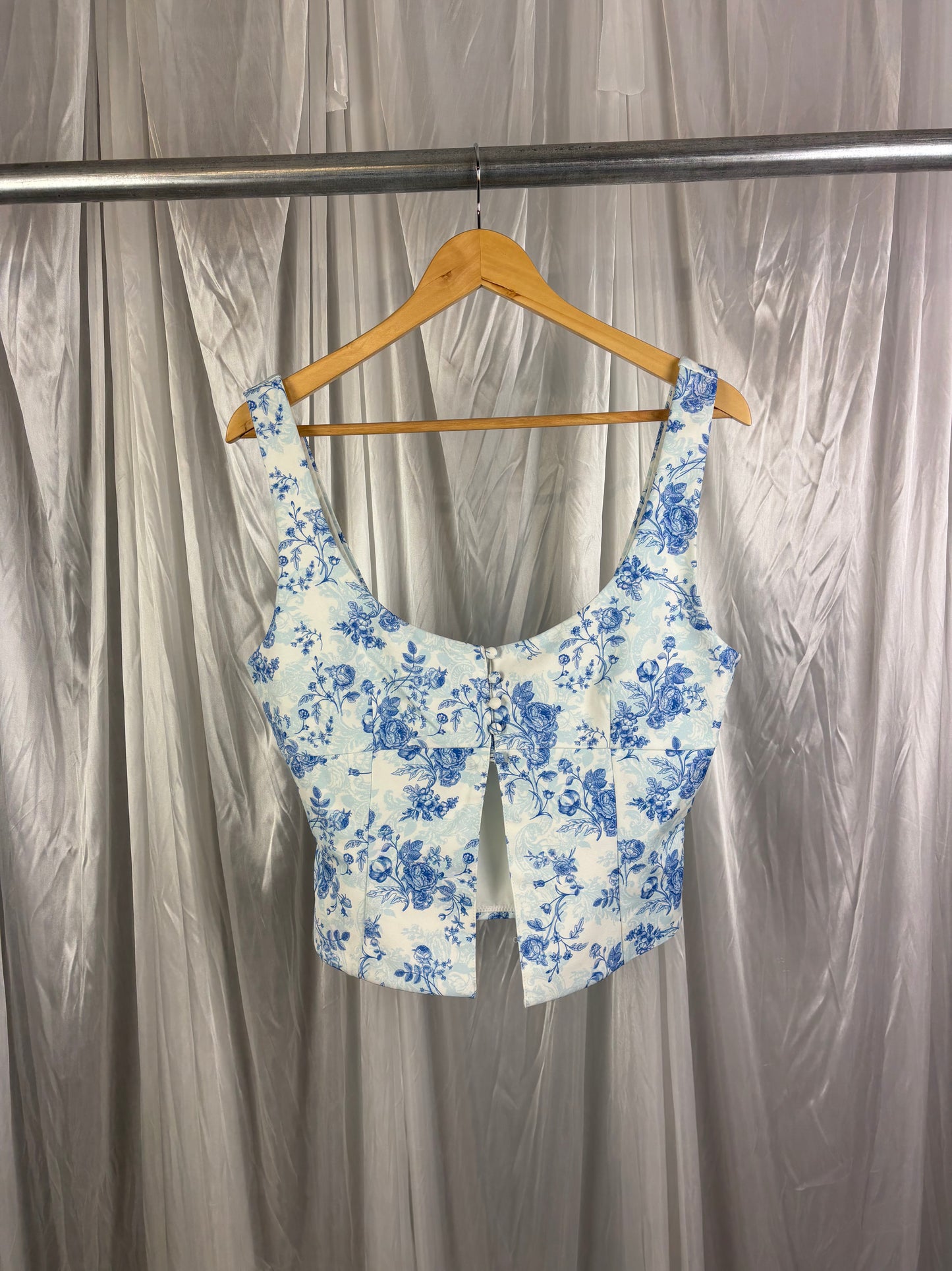 White Fox Patterned Top - L