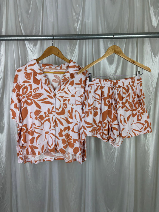 Eclect Floral Matching Set - 8