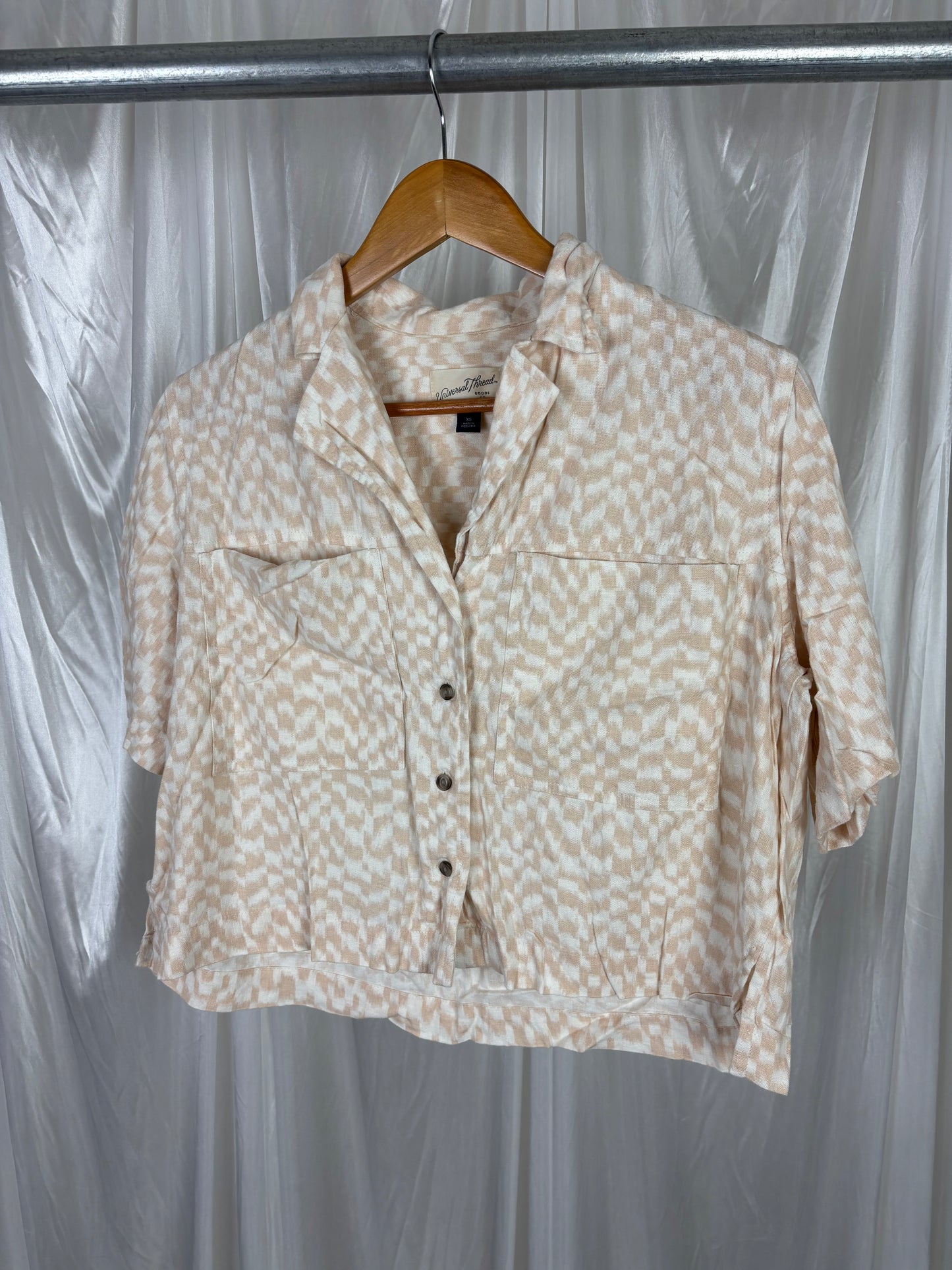 Universal Thread Cropped Shirt - XS