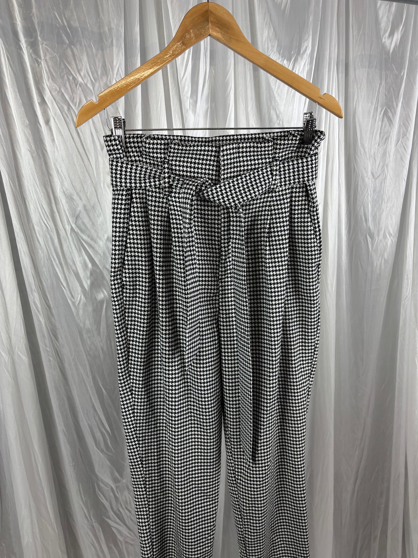 H&M Houndstooth Pattern Pants - 10