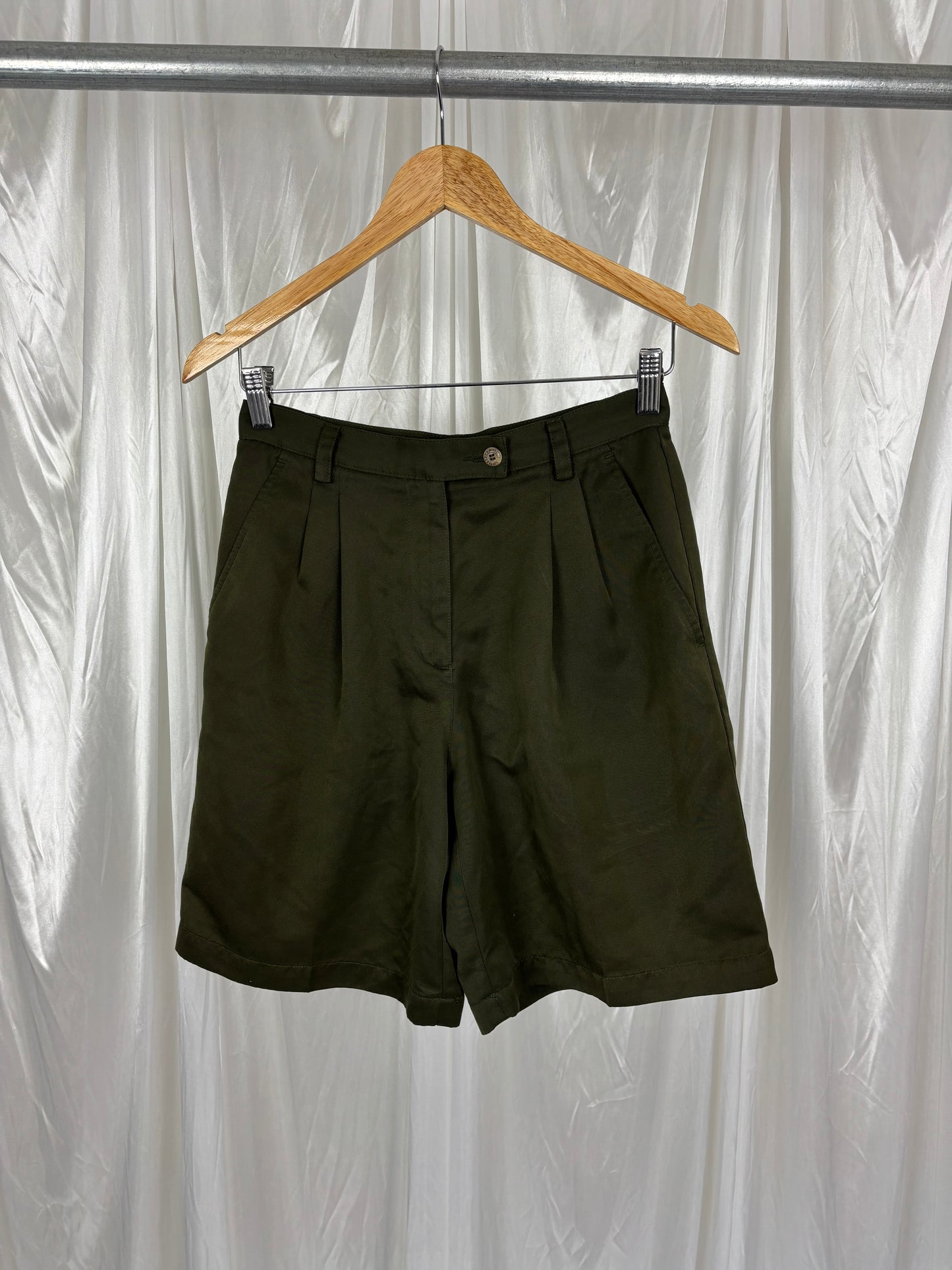 Liz Claiborne Green Shorts - 6