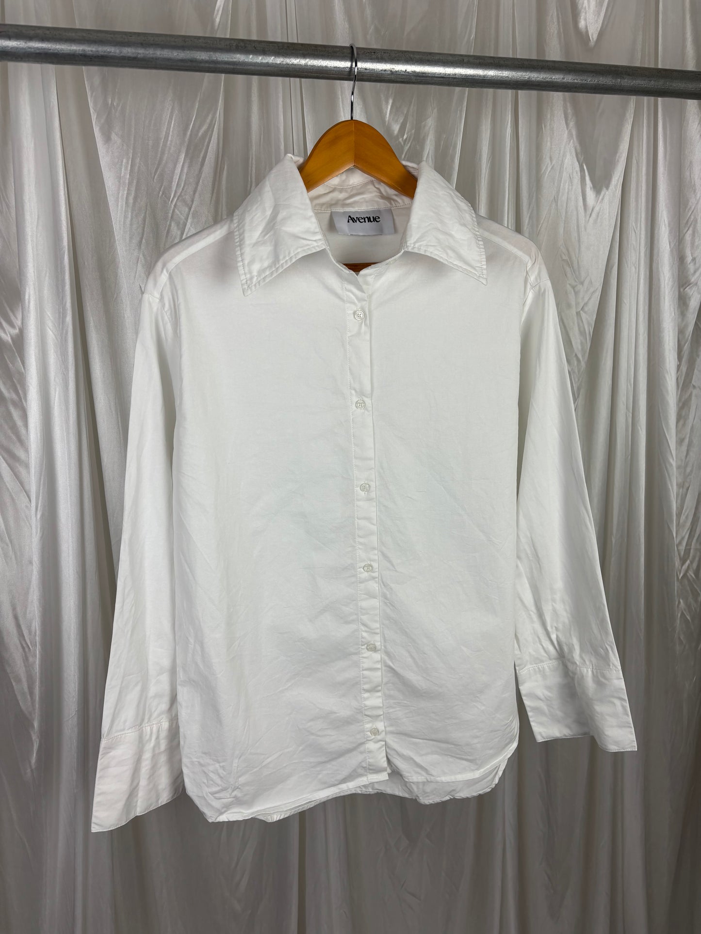 Avenue White Button Front Shirt - S-M