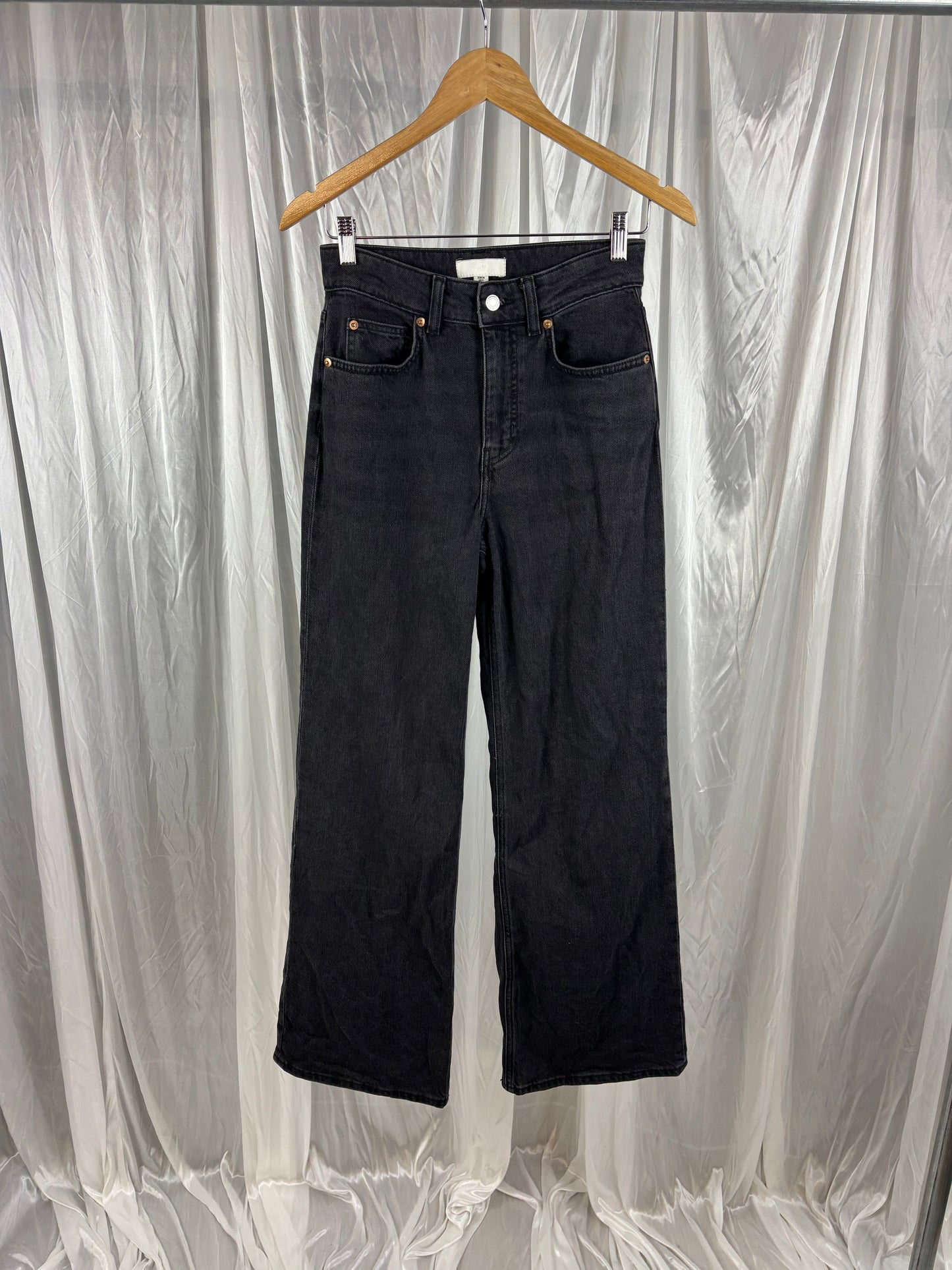 H&M Black High Waist Jeans - 4