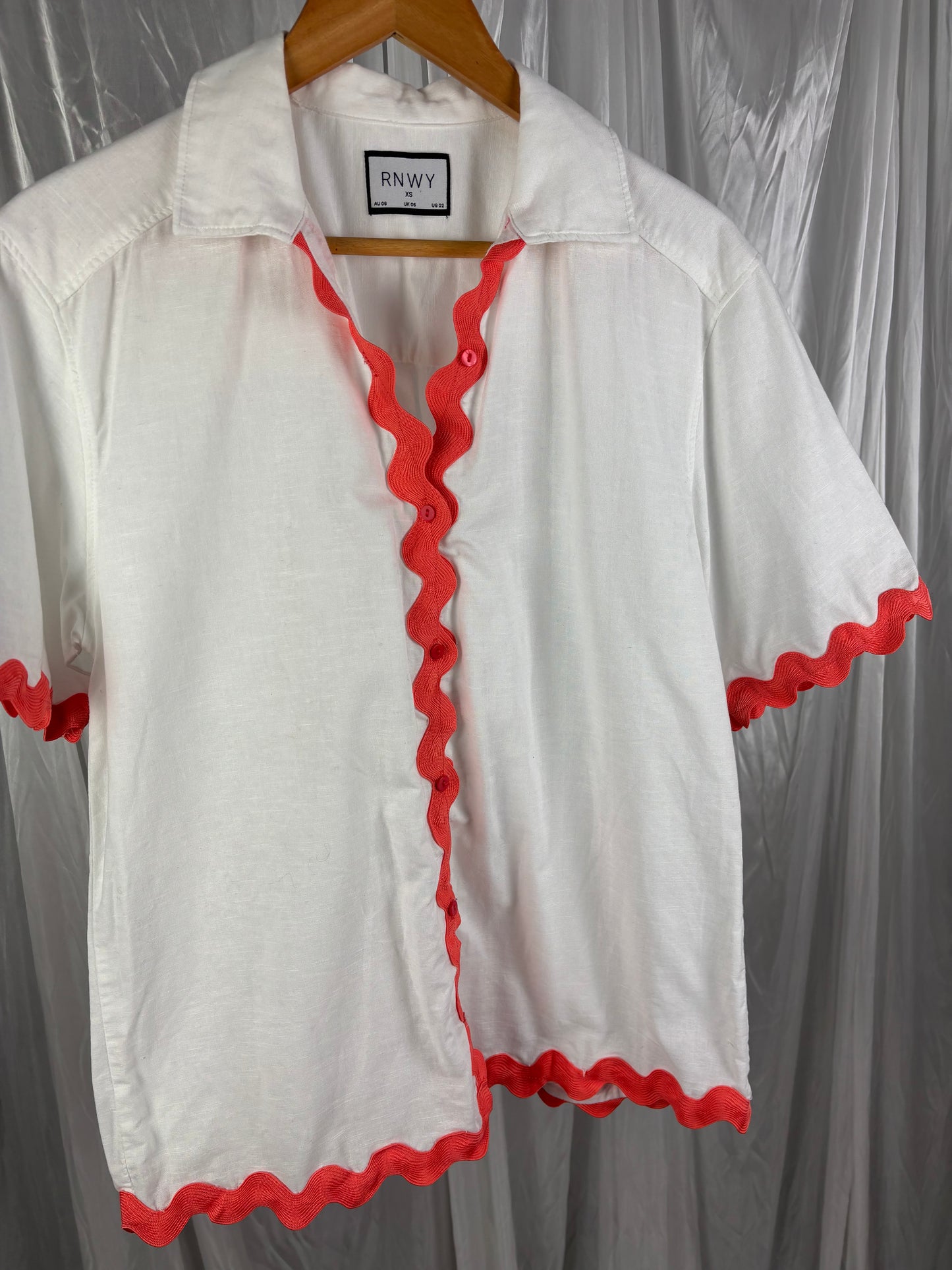 Runaway The Label Shirt - XS