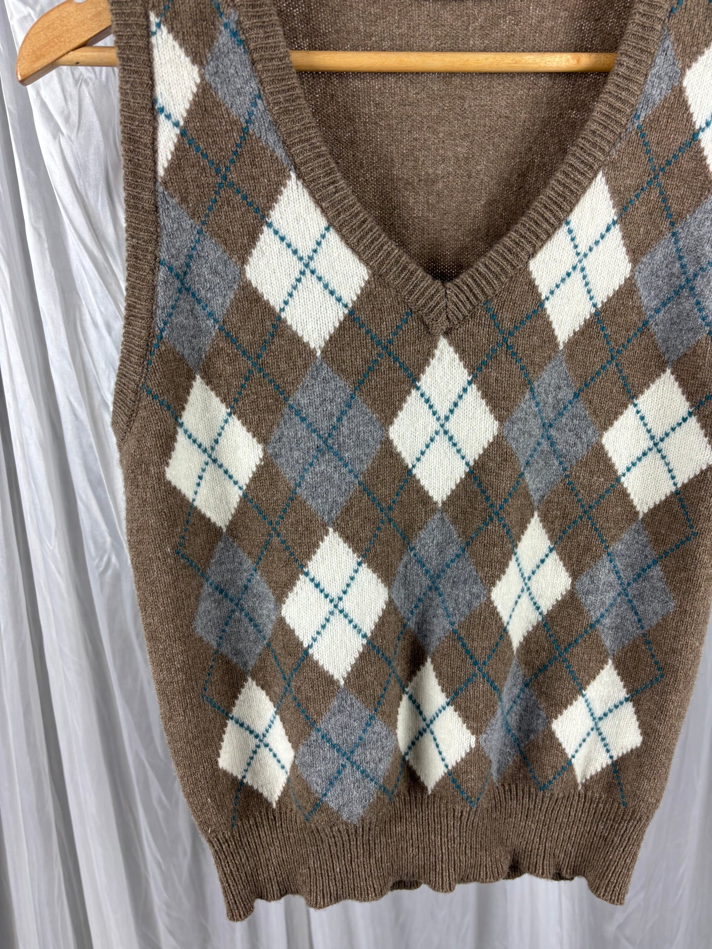 Brandy Melville Knit Vest - 6/10