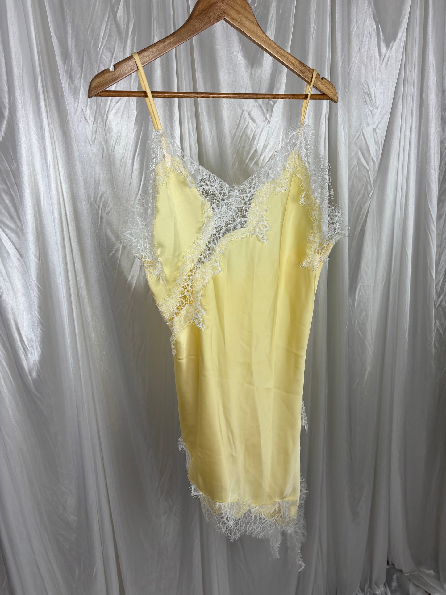 No Brand Yellow Satin Dress - L