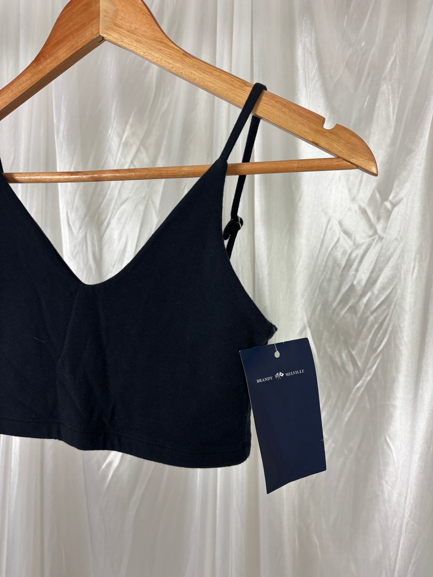 Brandy Melville Black Sleeveless Crop Top - 6/8