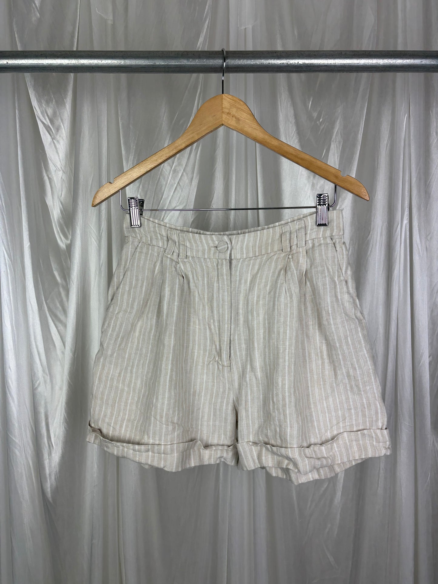 Country Road Striped Linen Shorts - 8
