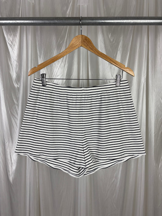 Caitlin Crisp Striped Ribbed Shorts - 12
