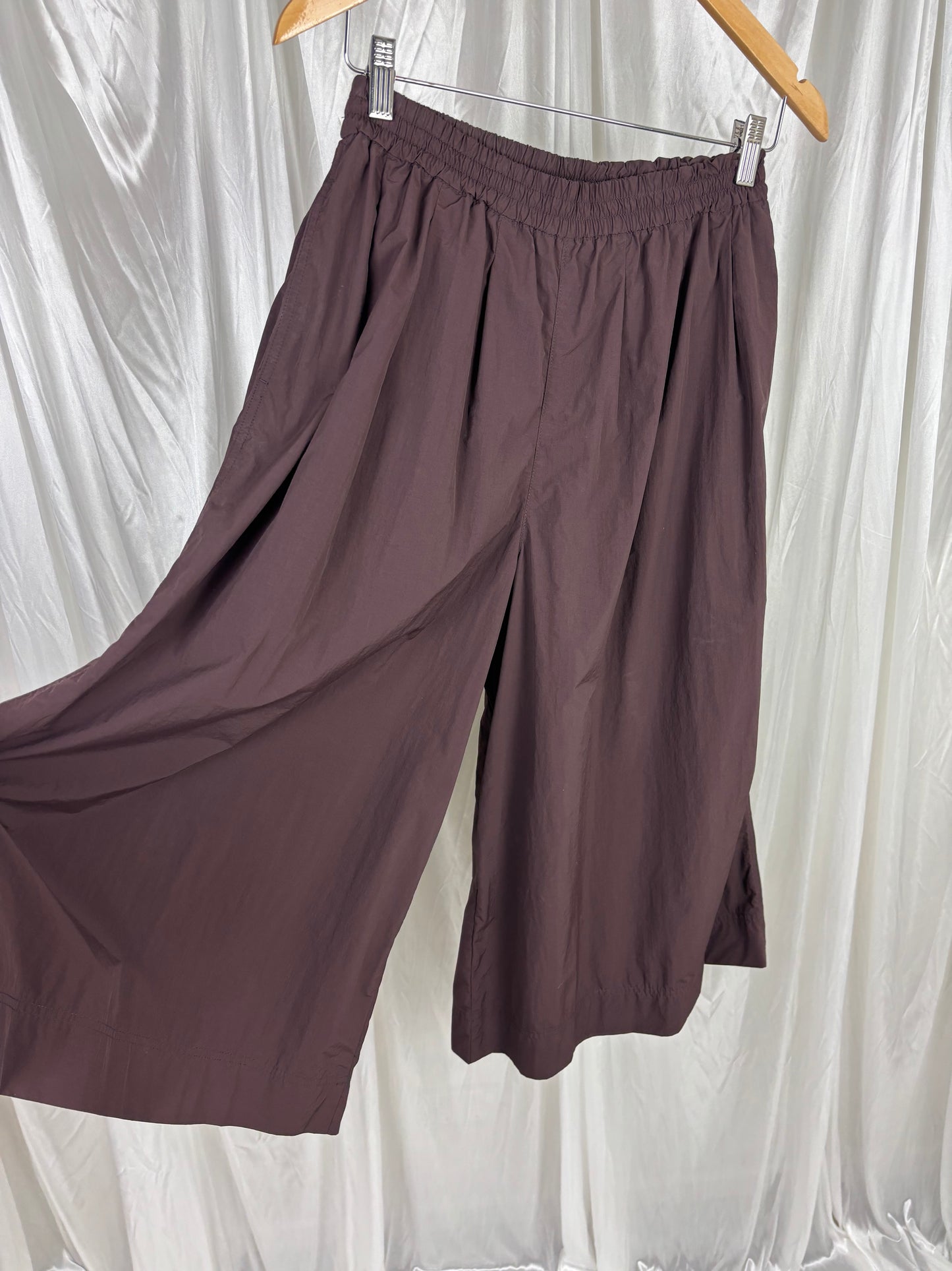 Uniqlo Brown Bermuda Shorts - L