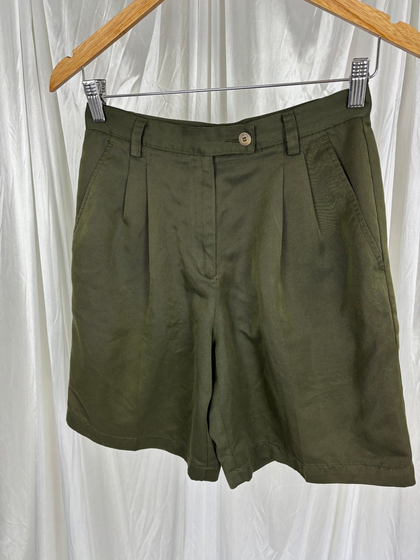Liz Claiborne Green Shorts - 6